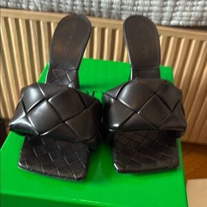 Black Quilted Women's Sandals